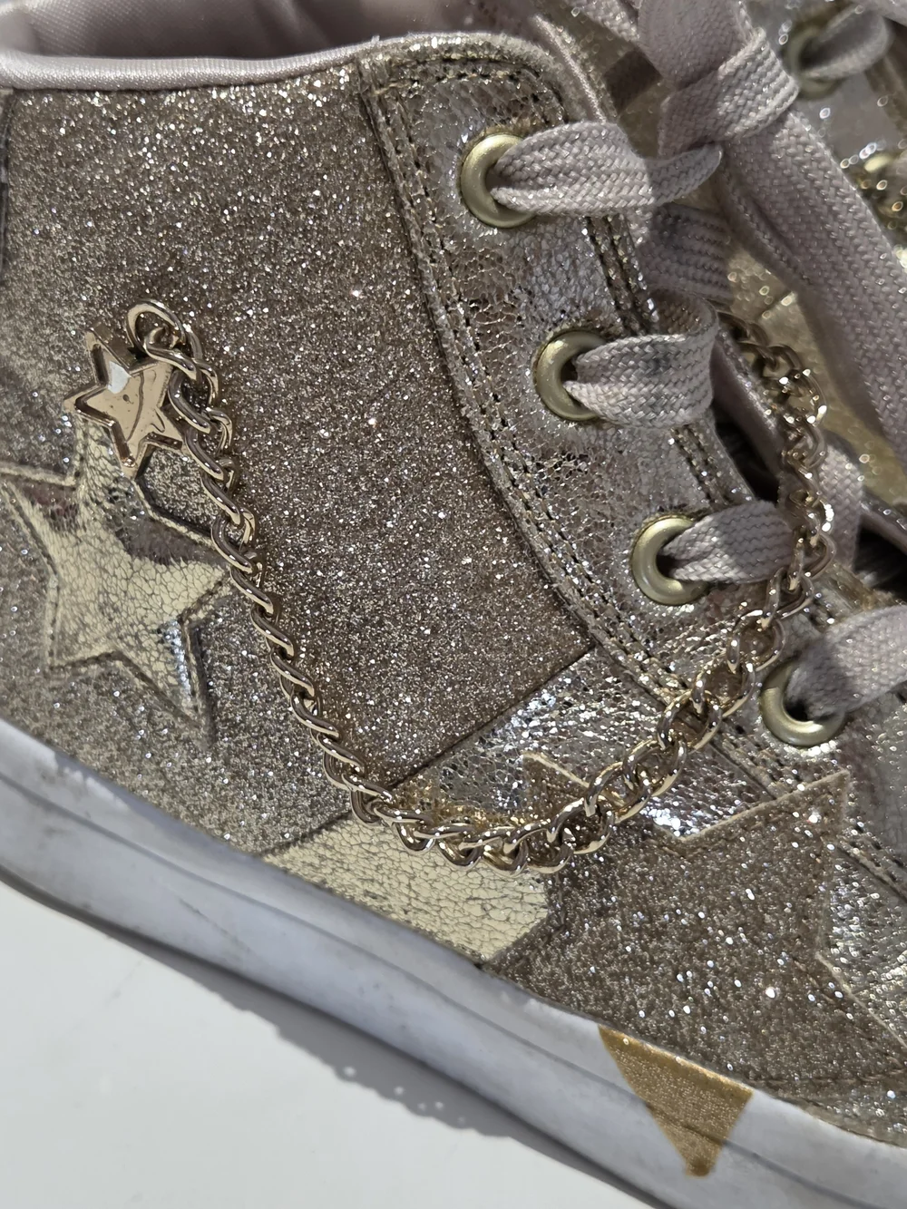 Skechers Girls Shoes Size 4 Hi-Lite Stellar Shine Sneaker With Chain Gold Hi Top